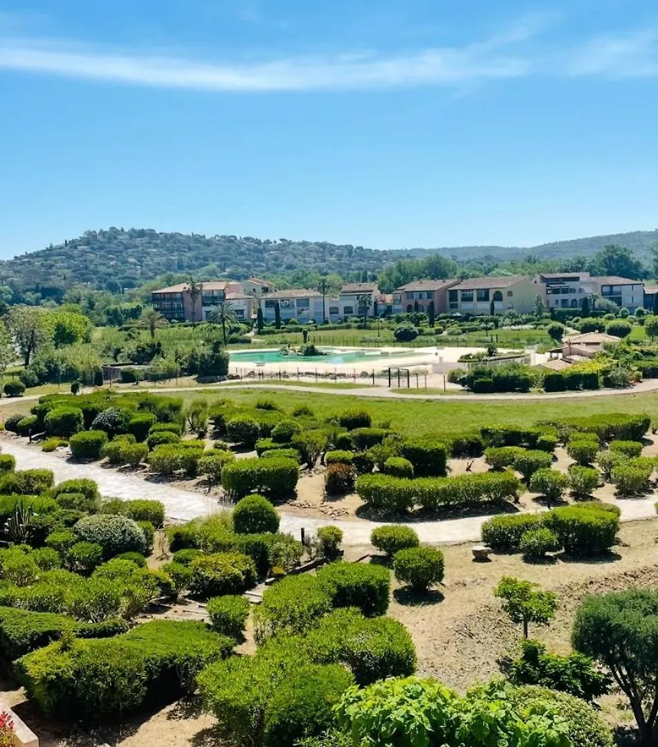Bain De Soleil Refait A Neuf, Bord De Plage Et Piscine, Proche De Saint Tropez Gassin Appartement
