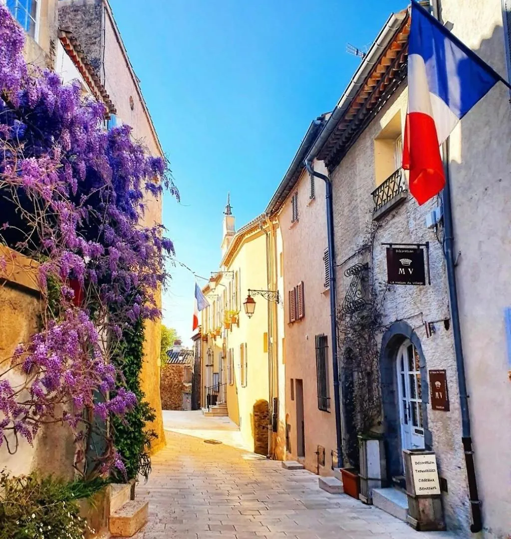 Bain De Soleil Refait A Neuf, Bord De Plage Et Piscine, Proche De Saint Tropez Gassin 0*,  France