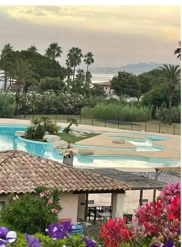 Bain De Soleil Refait A Neuf, Bord De Plage Et Piscine, Proche De Saint Tropez Gassin Apartment