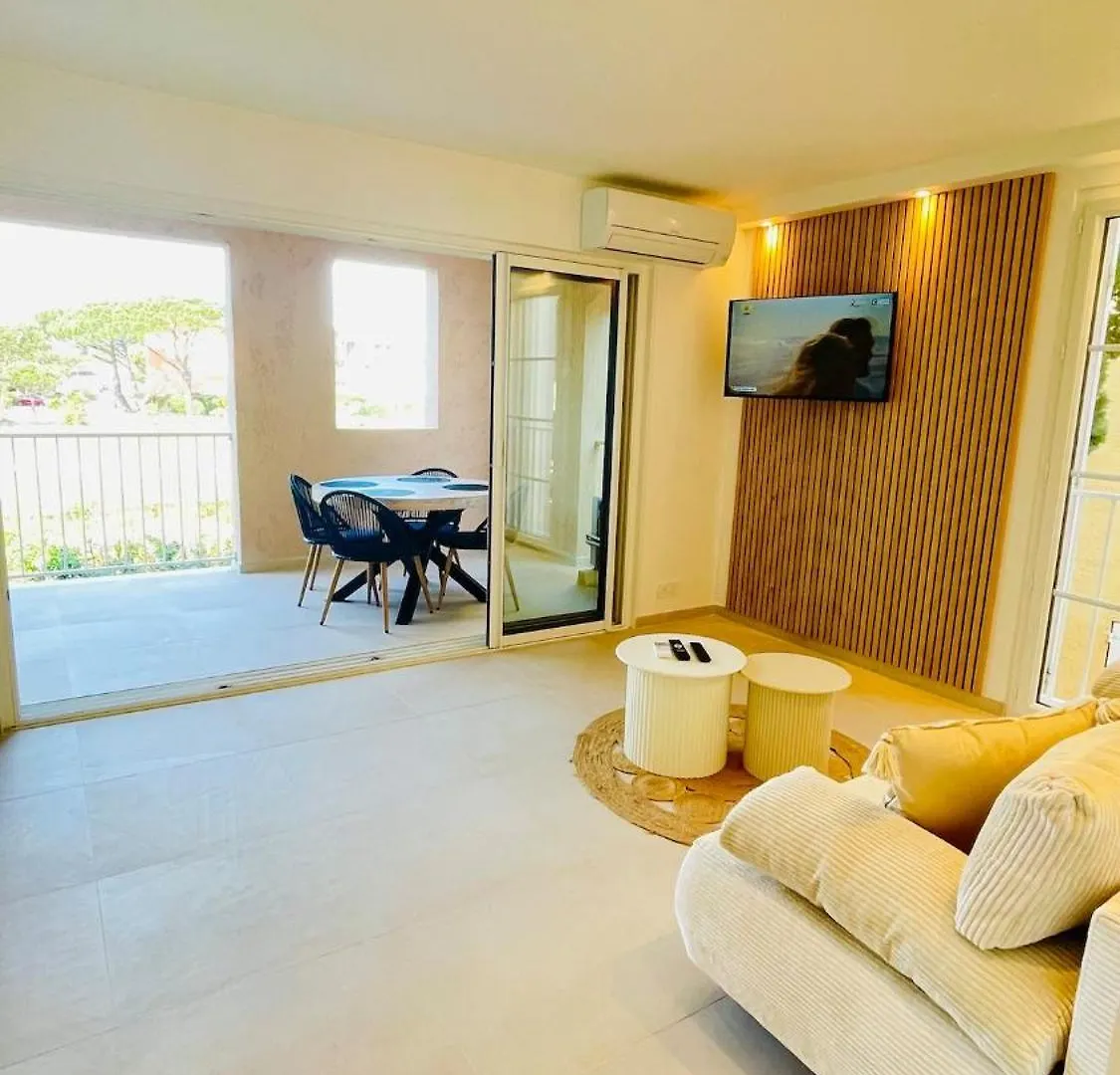 Bain De Soleil Refait A Neuf, Bord De Plage Et Piscine, Proche De Saint Tropez Gassin Apartment
