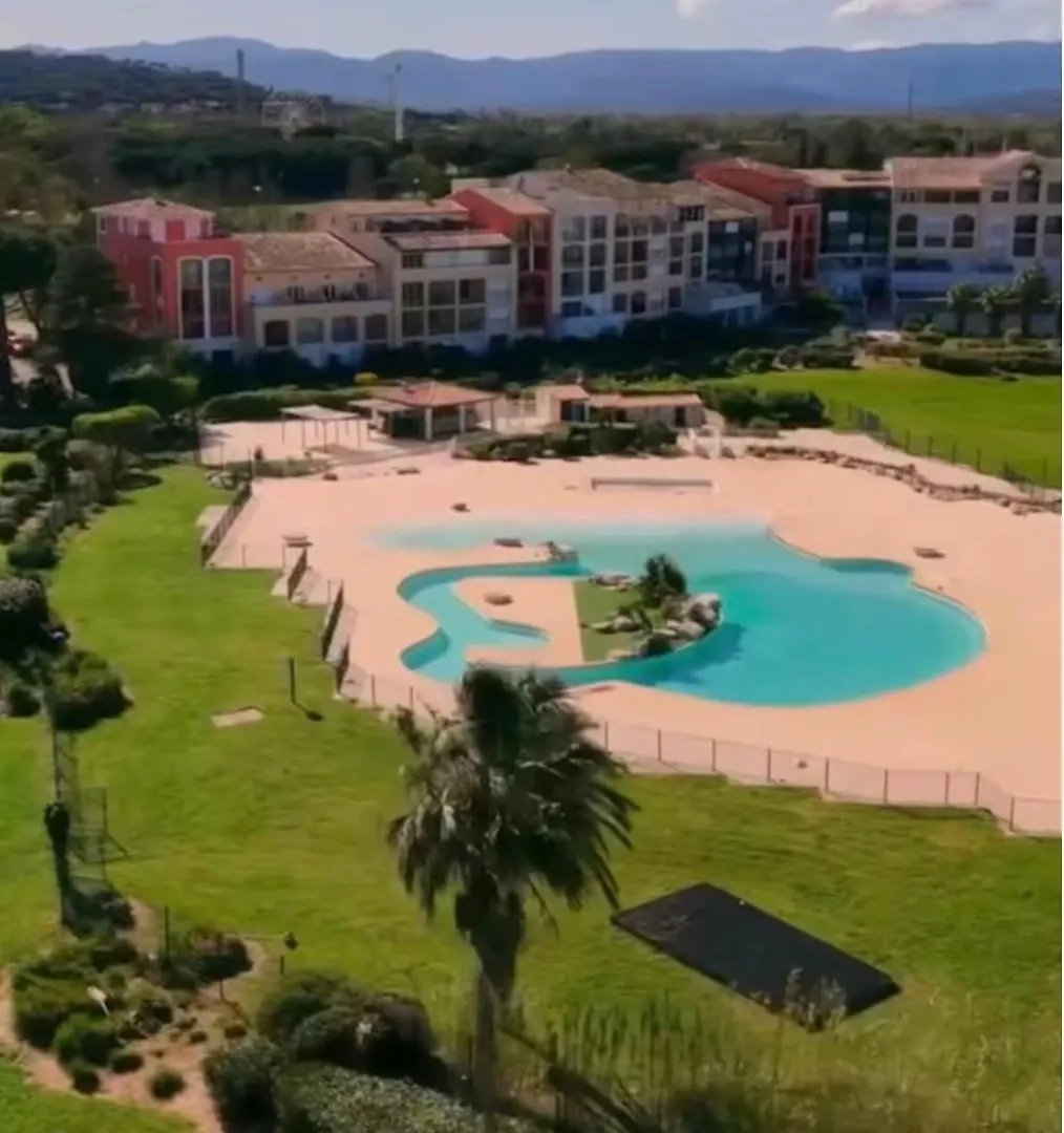 Apartment Bain De Soleil Refait A Neuf, Bord De Plage Et Piscine, Proche De Saint Tropez Gassin