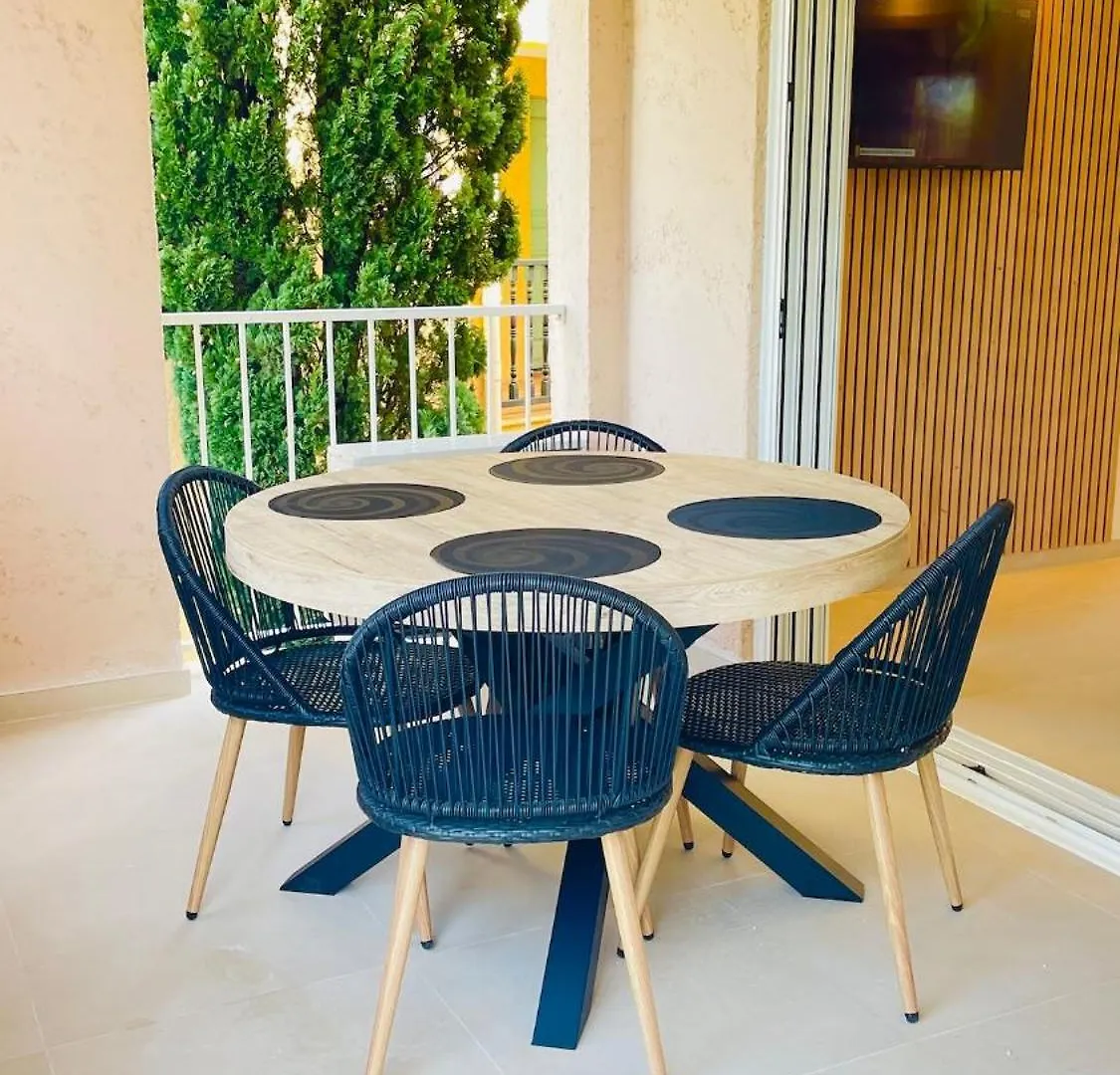 Bain De Soleil Refait A Neuf, Bord De Plage Et Piscine, Proche De Saint Tropez Gassin Apartment